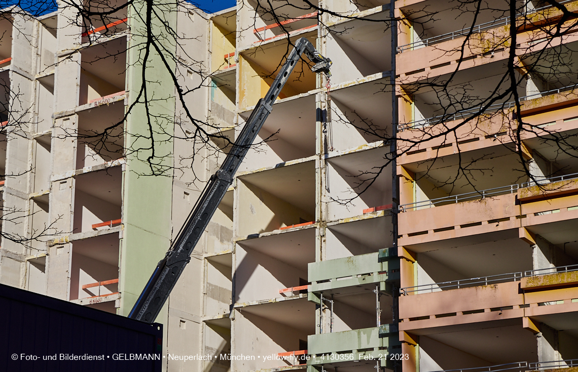 21.02.2023 -  Mega-Sanierung in der Kurt-Eisner-Straße in Neuperlach
